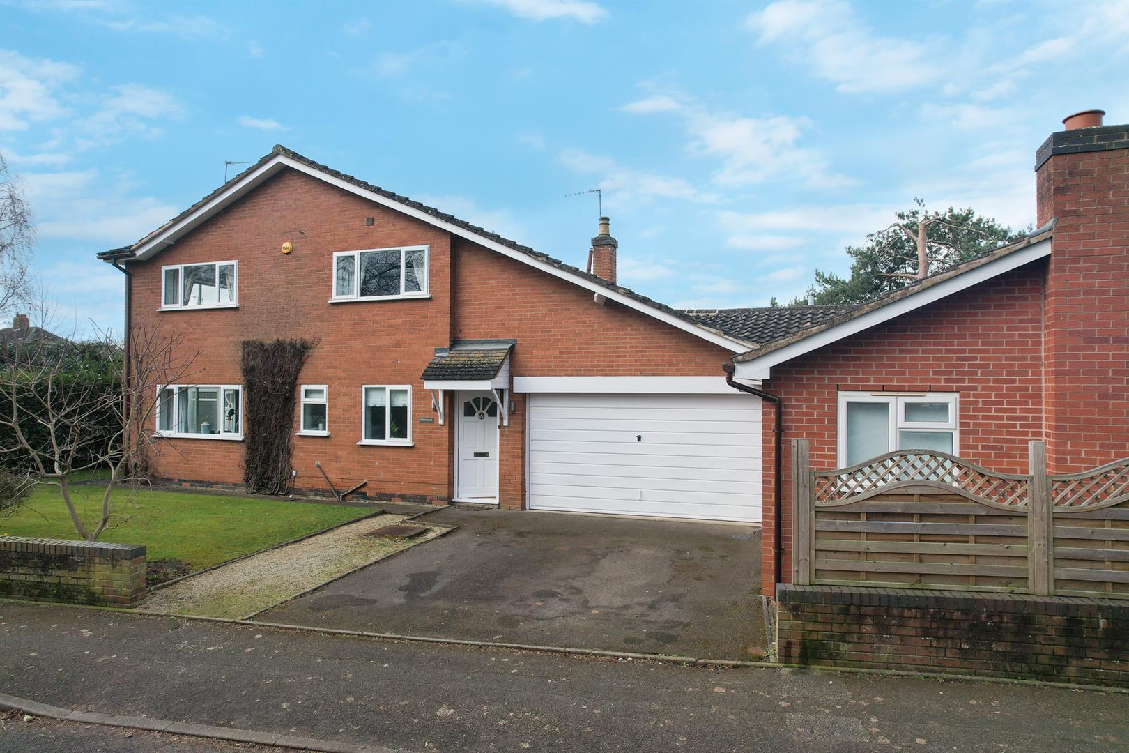 Paddock Lane, StratfordUponAvon Vaughan Reynolds Estate Agents